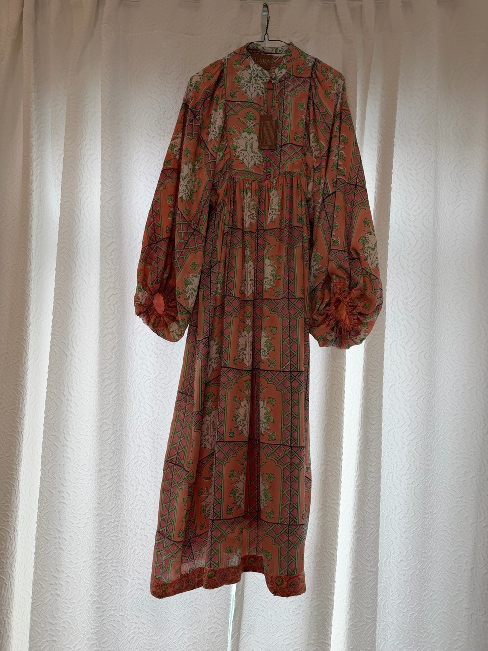 Clara The Label Cassia Floral Maxi Dress Peach Quartz XS - Picture 3 of 16